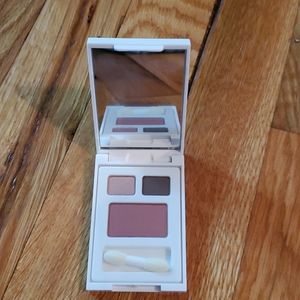 Elizabeth Arden eyeshadow and blush set